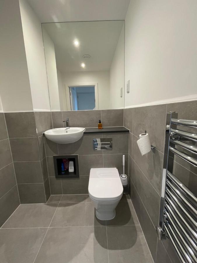 Ferienwohnung Modern Penthouse Flat With Free Indoor Parking London Exterior foto