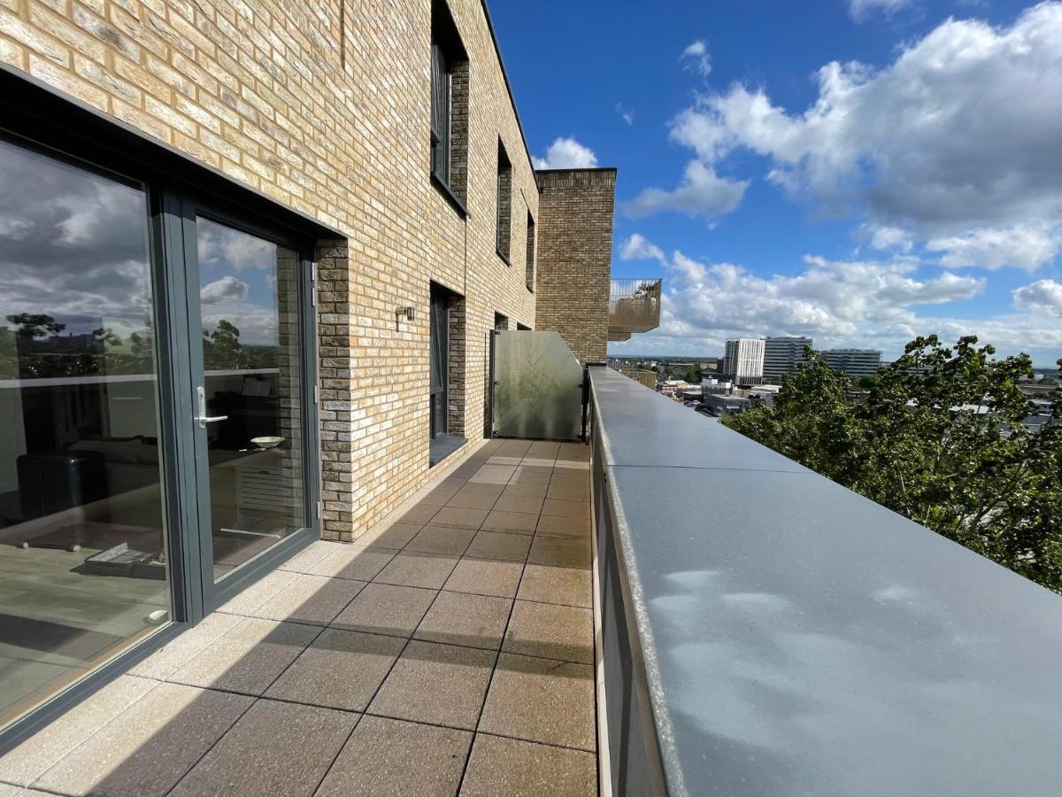 Ferienwohnung Modern Penthouse Flat With Free Indoor Parking London Exterior foto